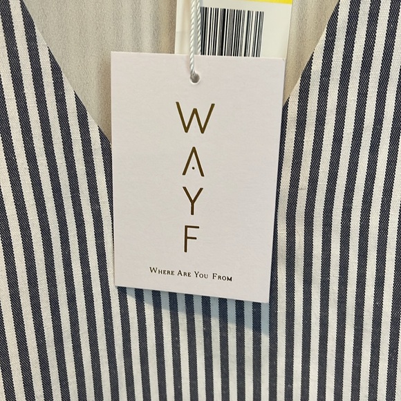 WAYF. Med, grey and white ruffles sleeve top - Picture 3 of 5